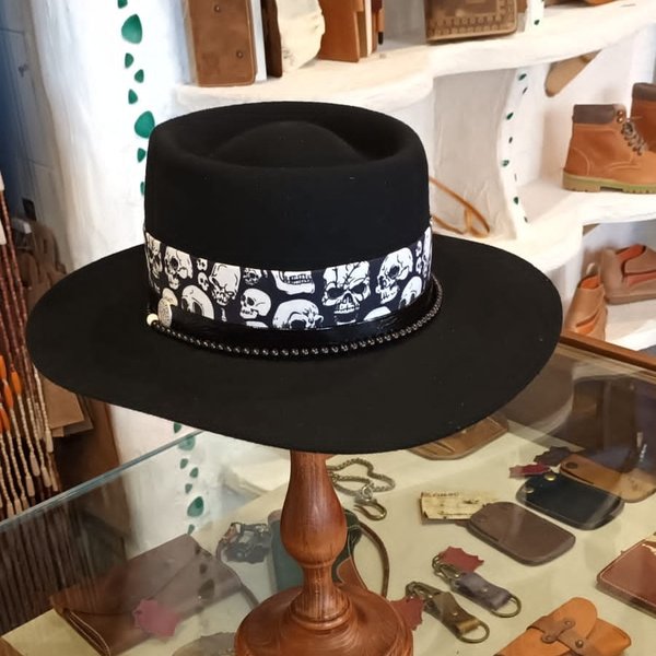 Sombrero negro