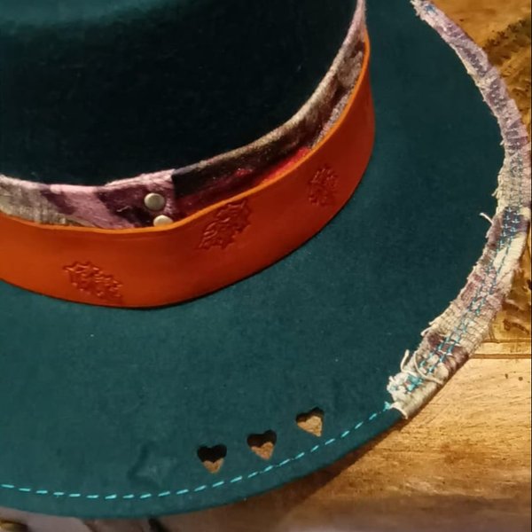 Sombrero verde - azulado